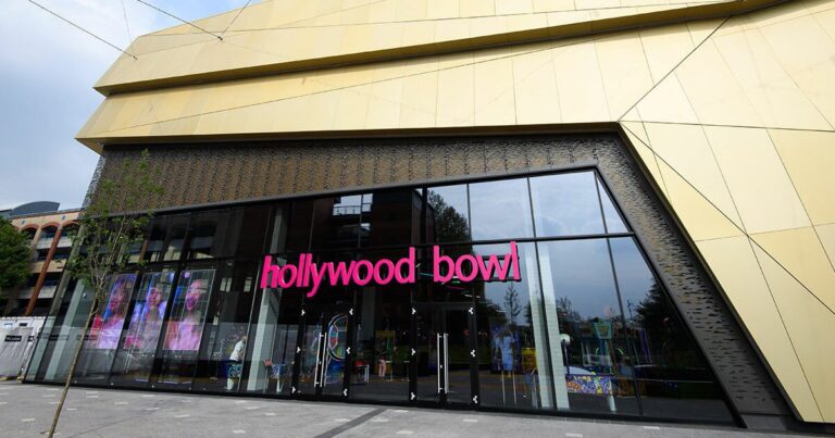 Hollywood bowl
