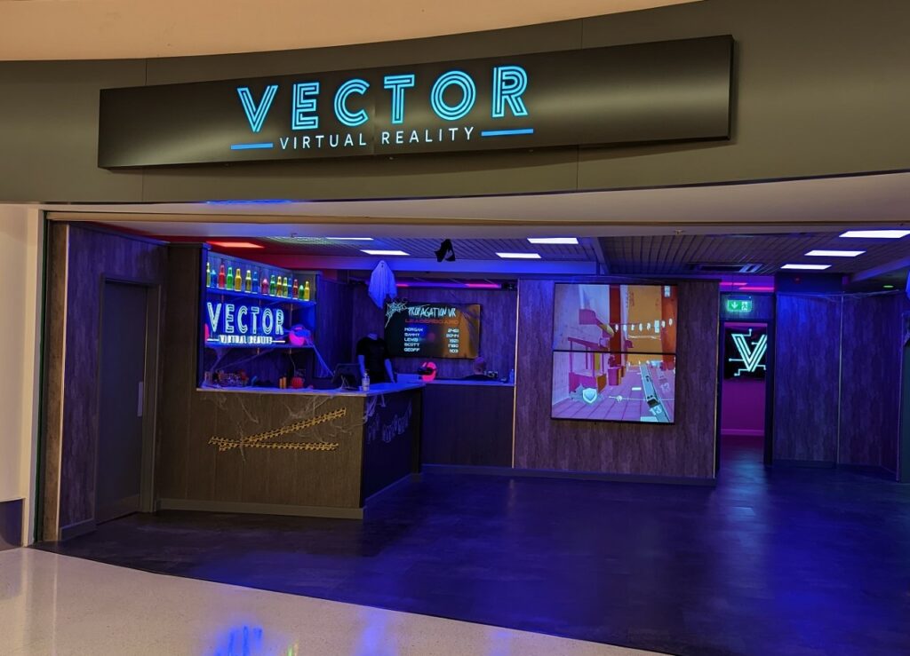 Vector virtual reality storefront