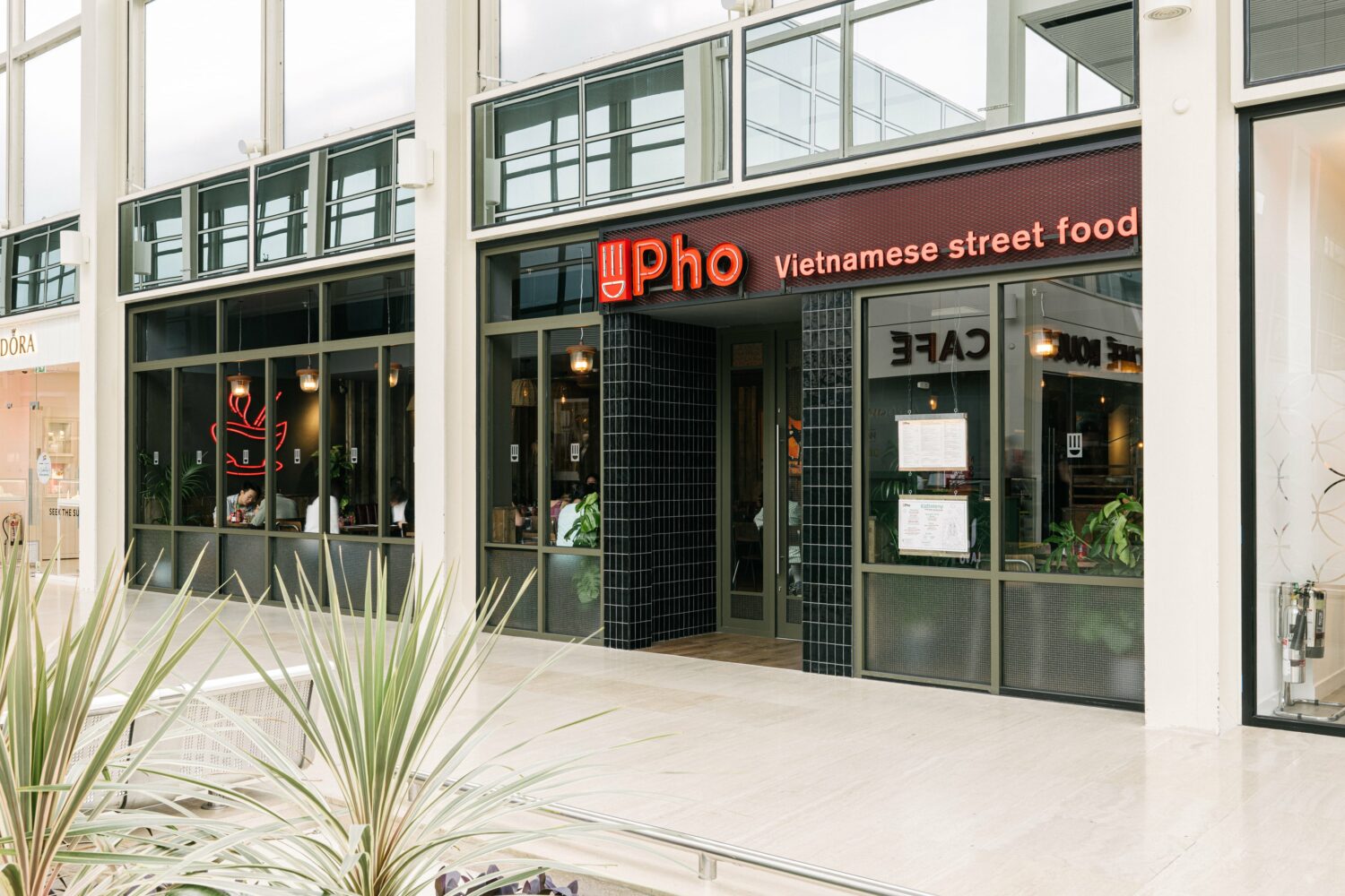 Pho to continue expansion in 2024 Completely Retail News