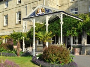 Iconic Isle of Wight hotel goes to market