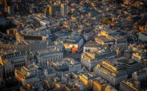 Piccadilly Circus island site handed £450m price tag