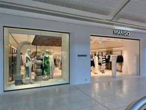 Mango opens at Lakeside Shopping Centre