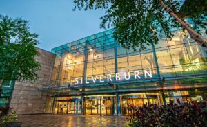 Stradivarius to make Glasgow debut at Silverburn