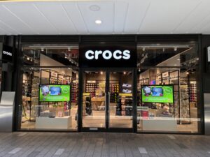Crocs slides in to London Designer Outlet