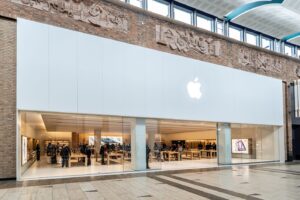 Apple opens upsized store at Touchwood Solihull