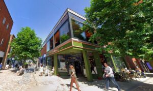 CBRE brings South Manchester retail investment to market