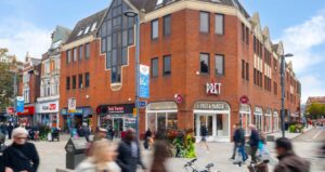 £2.7m Watford retail parade hits the market